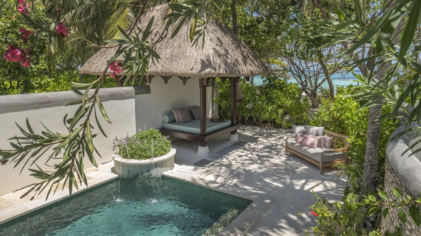 Four Seasons Resort Maldives at Kuda Huraa фото 32