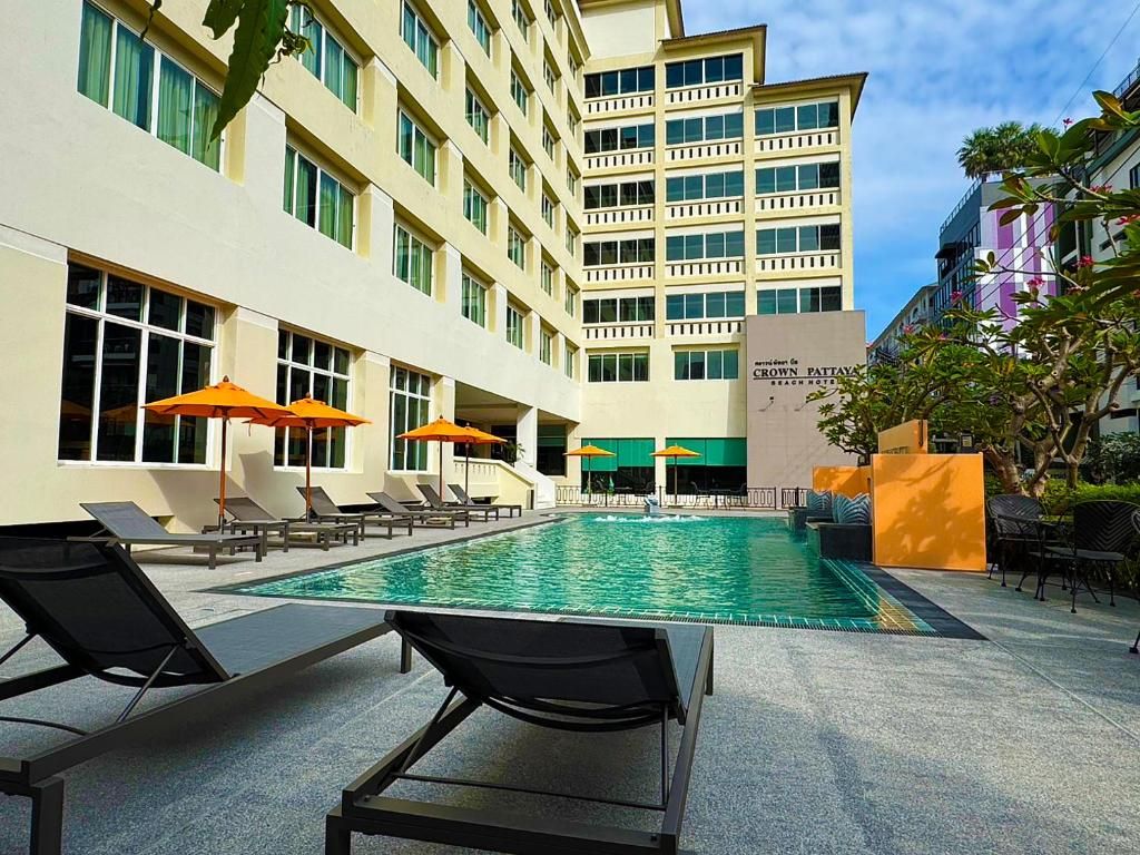 Crown Pattaya Beach Hotel фото 43