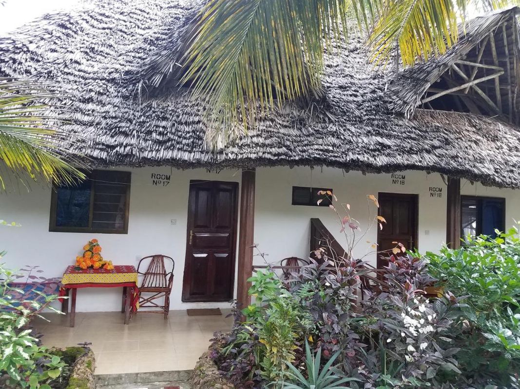 Baraka Beach Bungalows фото 3