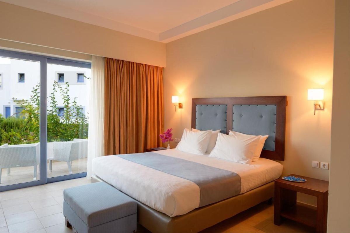Lakitira Suites фото 27