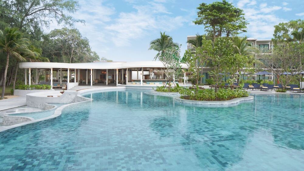 Le Meridien Phuket Mai Khao Beach Resort фото 41