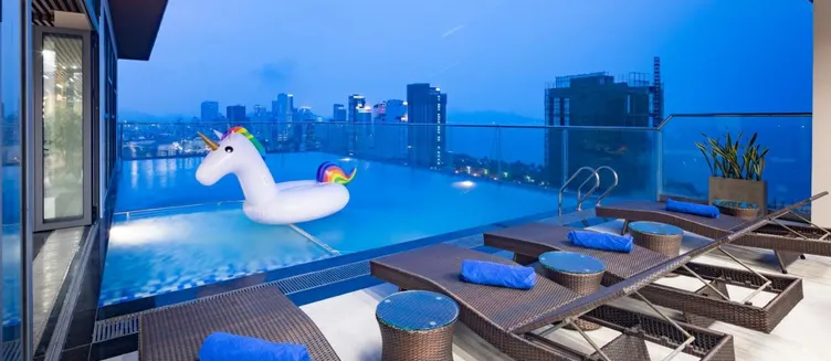 Фото отеля Miracle Luxury Hotel