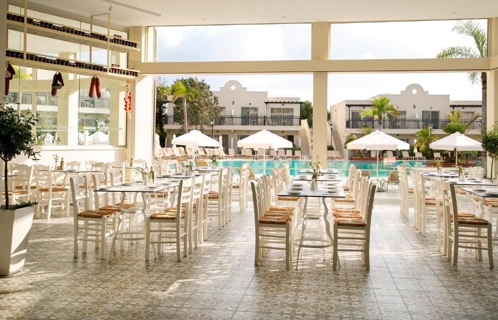Louis Paphos Breeze фото 26