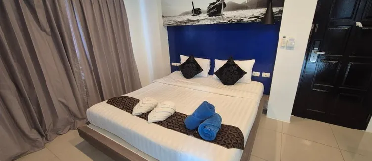 Фото отеля Hotel The Journey Patong New