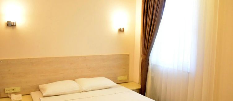 Фото отеля Dream Town Hotel & Restaurant