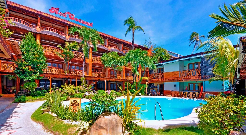 Red Coconut Beach Hotel фото 0