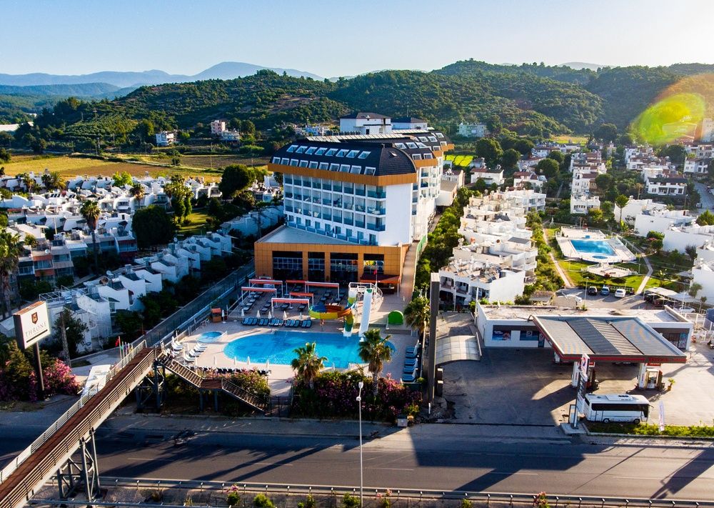 Throne Beach Resort & Spa фото 46