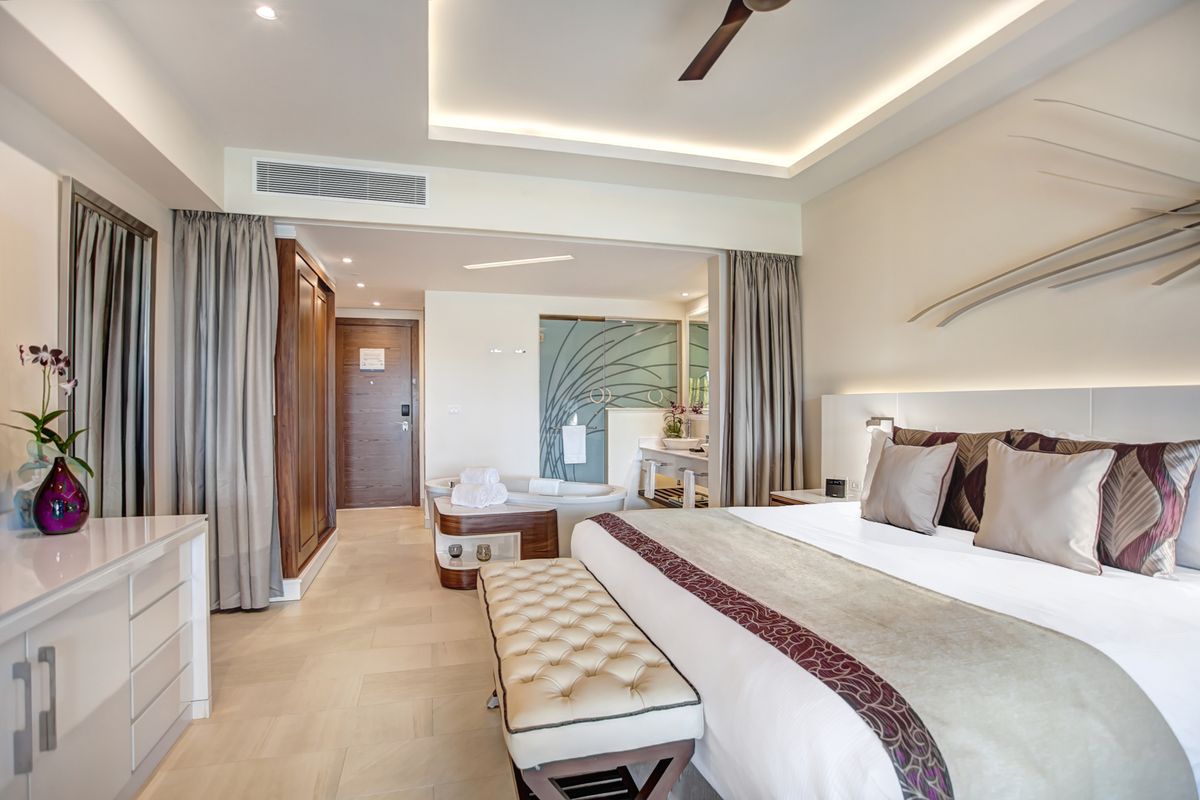 Royalton Blue Waters Montego Bay, An Autograph Collection All- Inclusive Resort фото 32