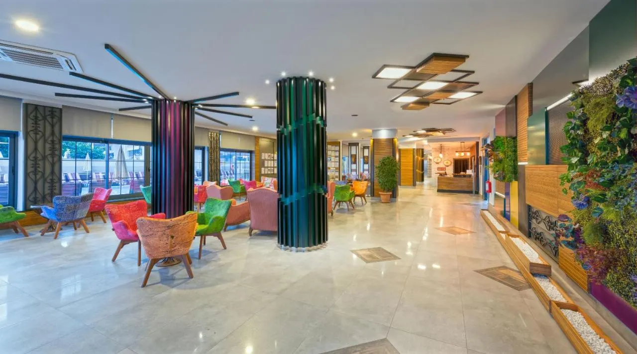 Monart City Hotel фото 2