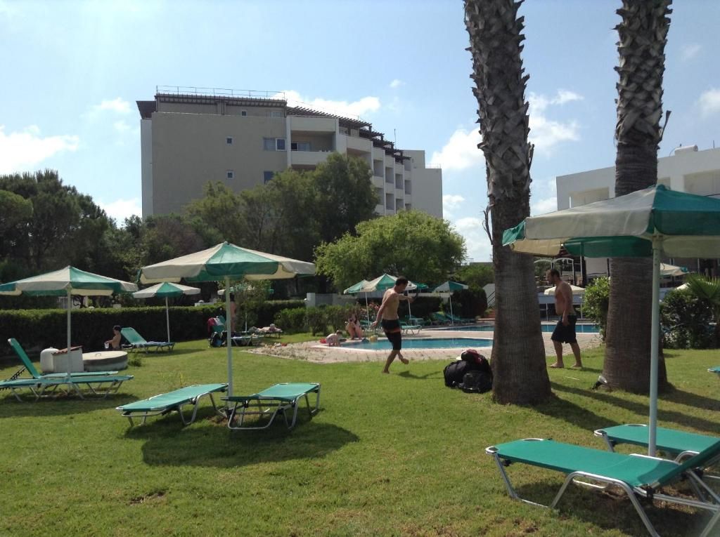 Pylea Beach Hotel фото 18