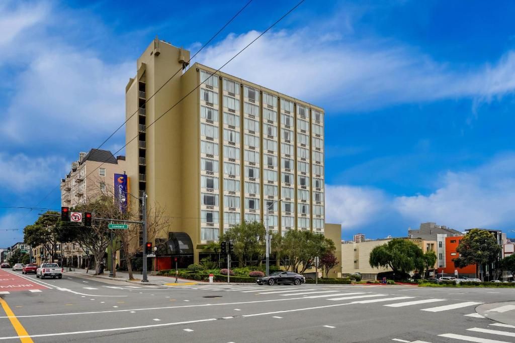 Comfort Inn By the Bay фото 21