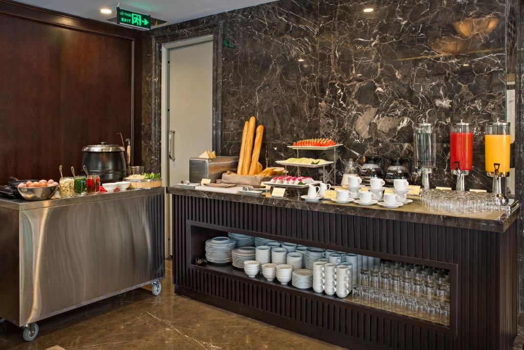 Cosmos Hotel Danang фото 19