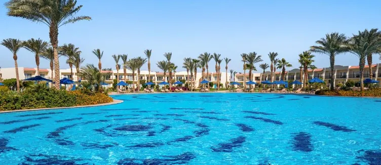 Фото отеля DoubleTree by Hilton Sharks Bay Resort