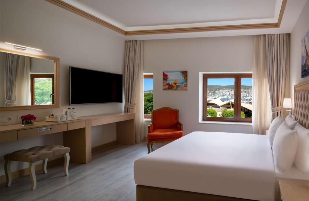 DoubleTree by Hilton Bodrum Marina Vista фото 4