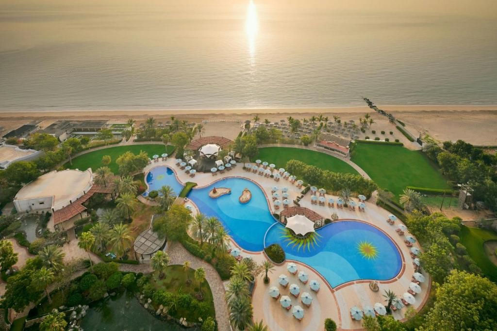 Le Meridien Al Aqah Beach Resort фото 141