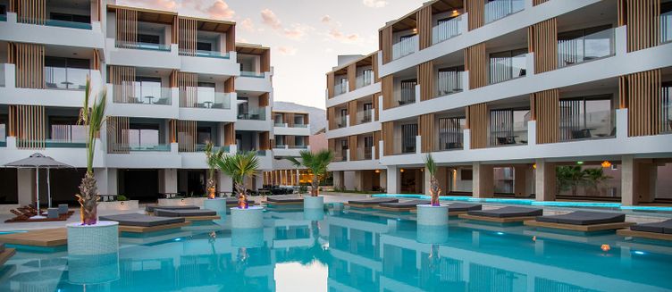 Фото отеля Akasha Beach Hotel & Spa