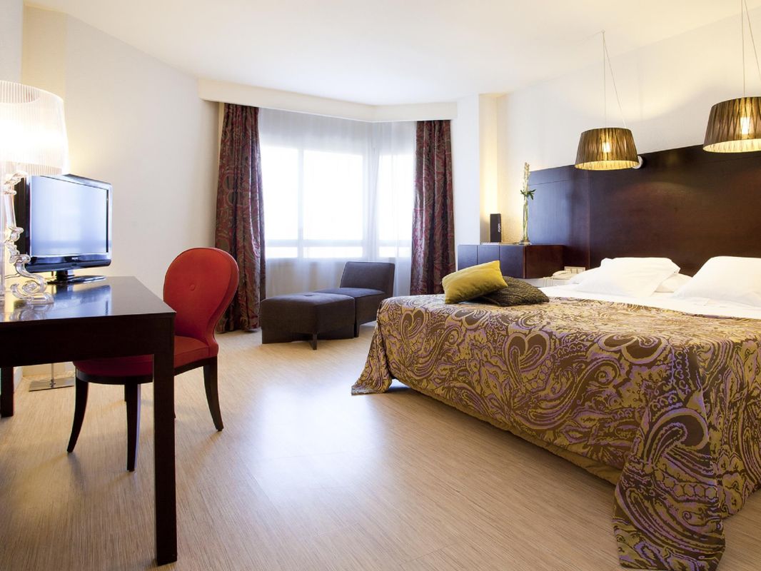 Hotel Hesperia Sevilla фото 18