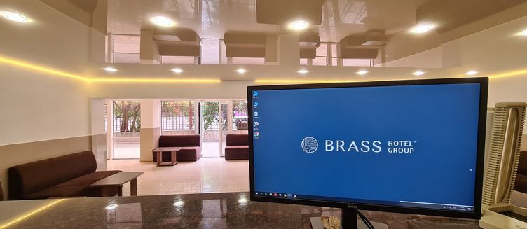 Фото отеля Brass Family