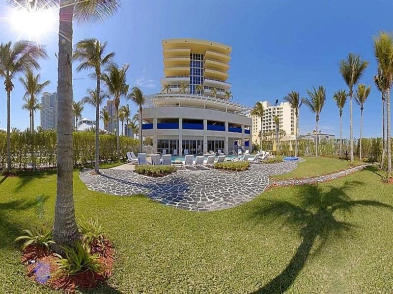 Hilton Bentley Miami South Beach Hotel фото 33