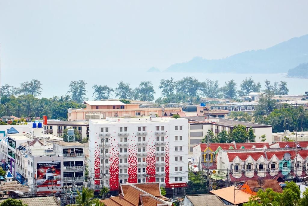 Easy Planet Phuket Patong фото 23