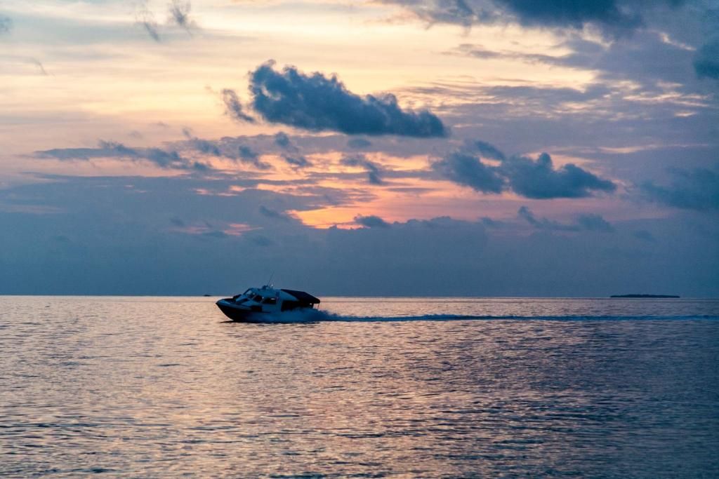 Dhonfulhafi Beach View & Spa фото 70
