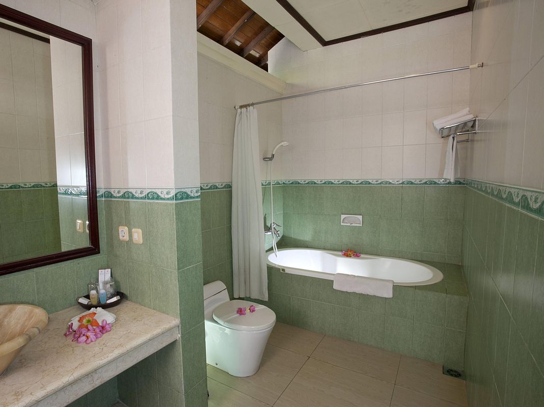 Puri Saron Hotel Senggigi фото 27