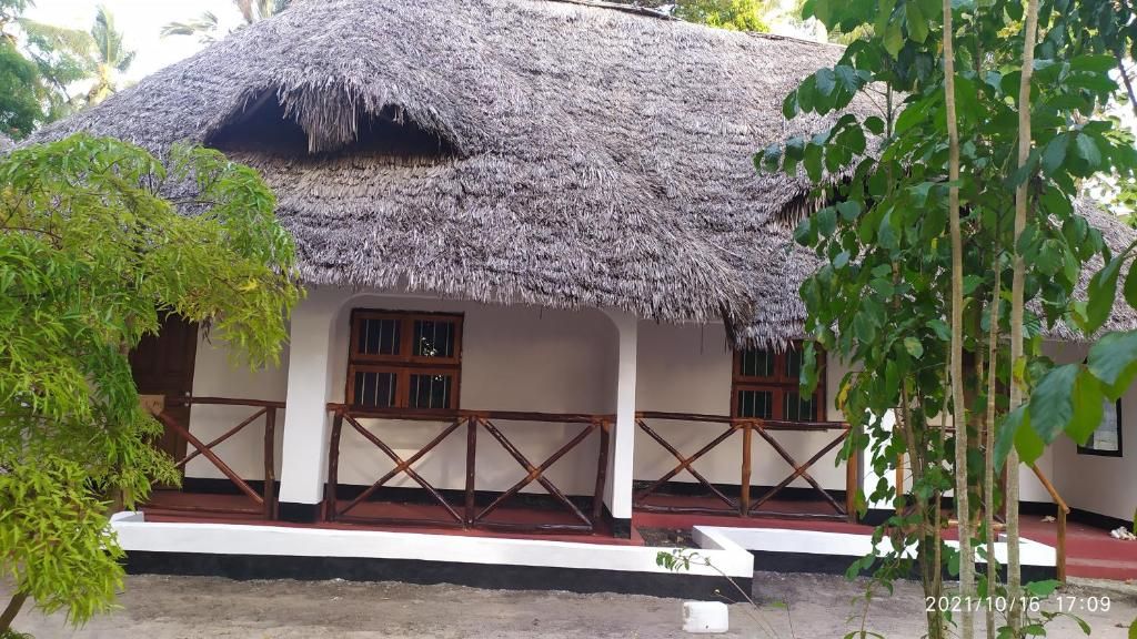 Menai Bay Beach Bungalows фото 18