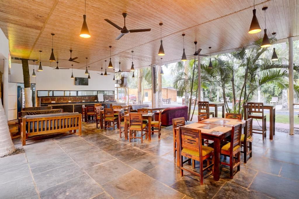 Bay Breeze Hotels & Resorts фото 45