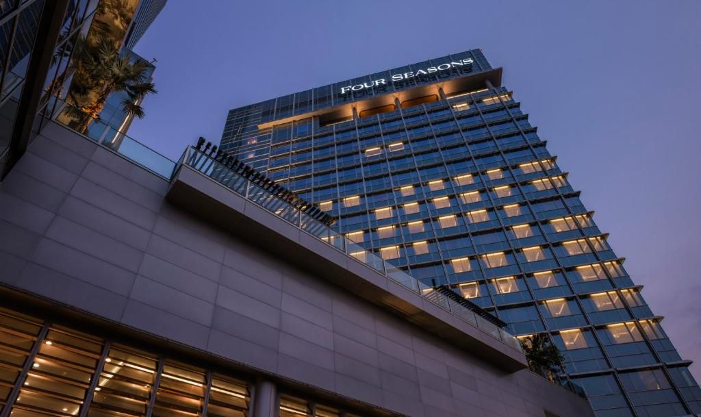 Four Seasons Hotel Jakarta фото 12