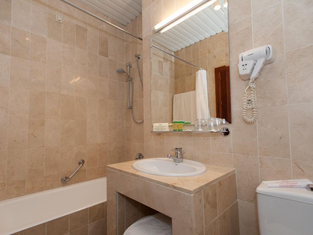 Hotel Derby Sevilla фото 18