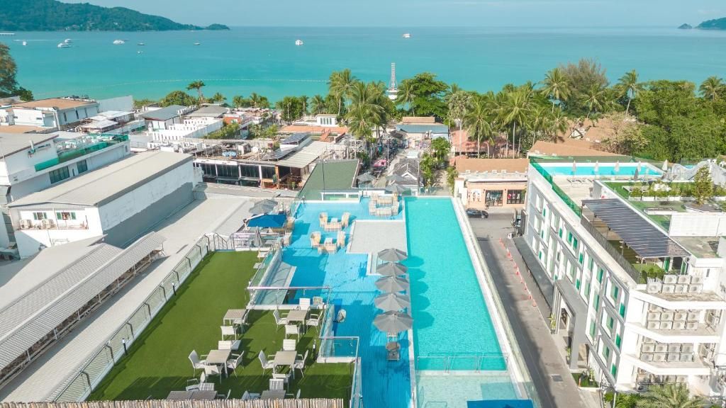 Hotel Clover Patong Phuket фото 126