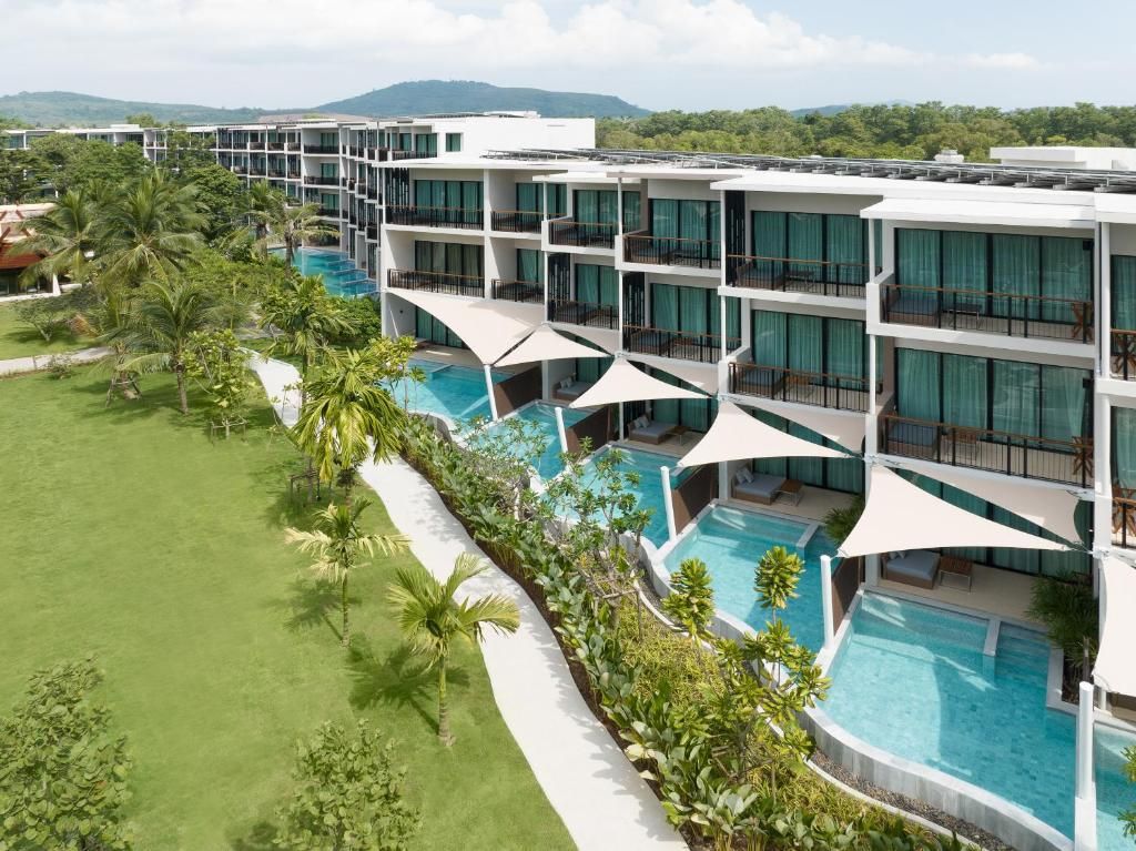 Le Meridien Phuket Mai Khao Beach Resort фото 114