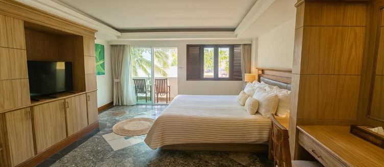 Фото отеля The Taksim Royal Beach