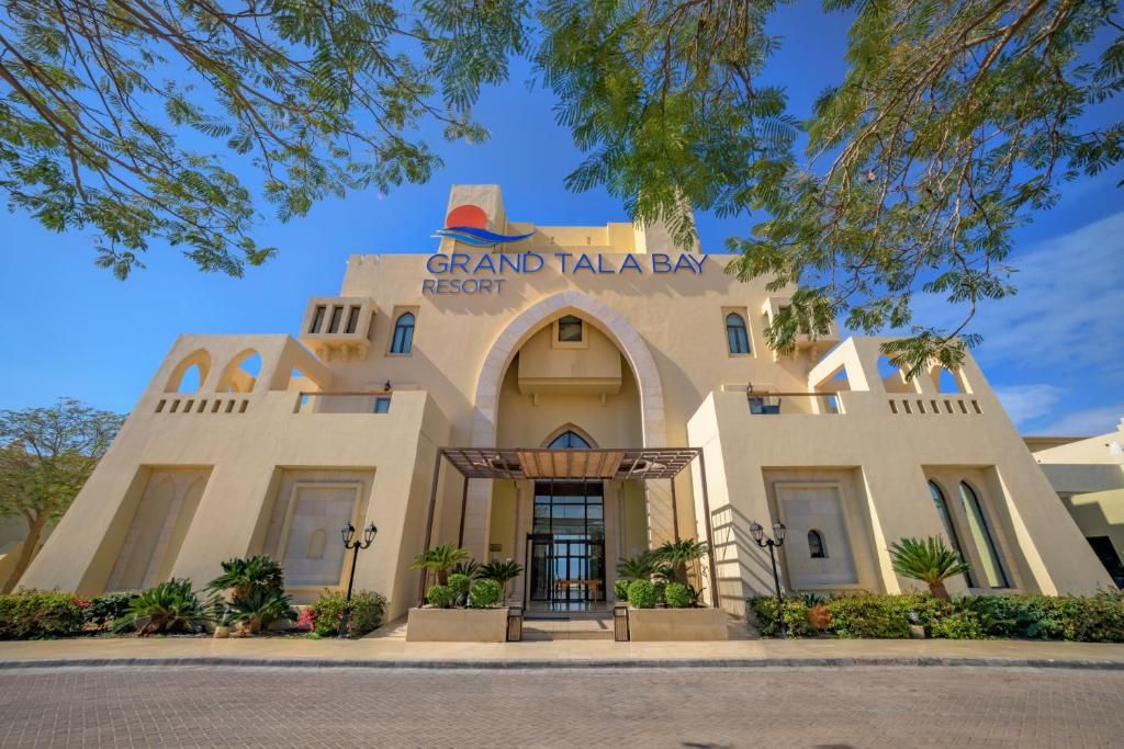 Grand Tala Bay Resort фото 6