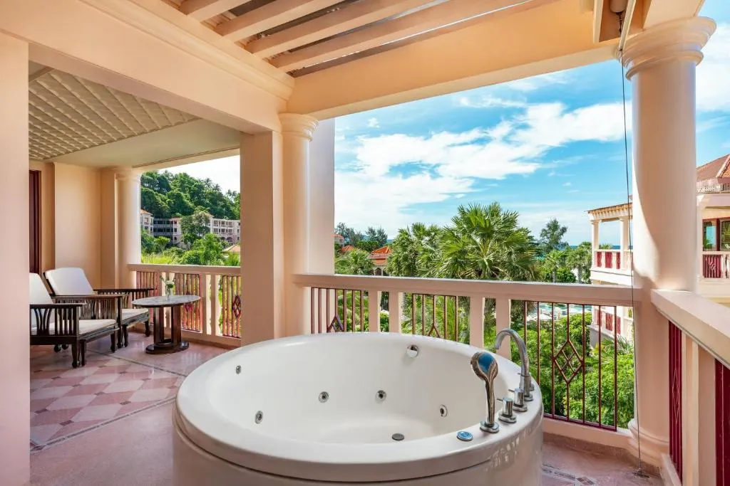 Centara Grand Beach Resort Phuket фото 134