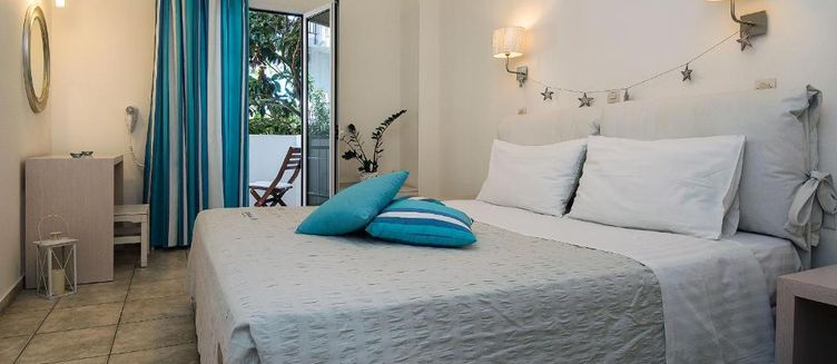 Фото отеля Diamond Apartments and Suites