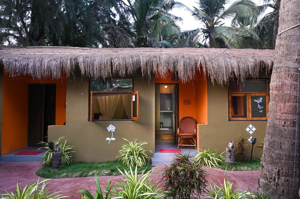Amadi Beach Front Resort фото 35