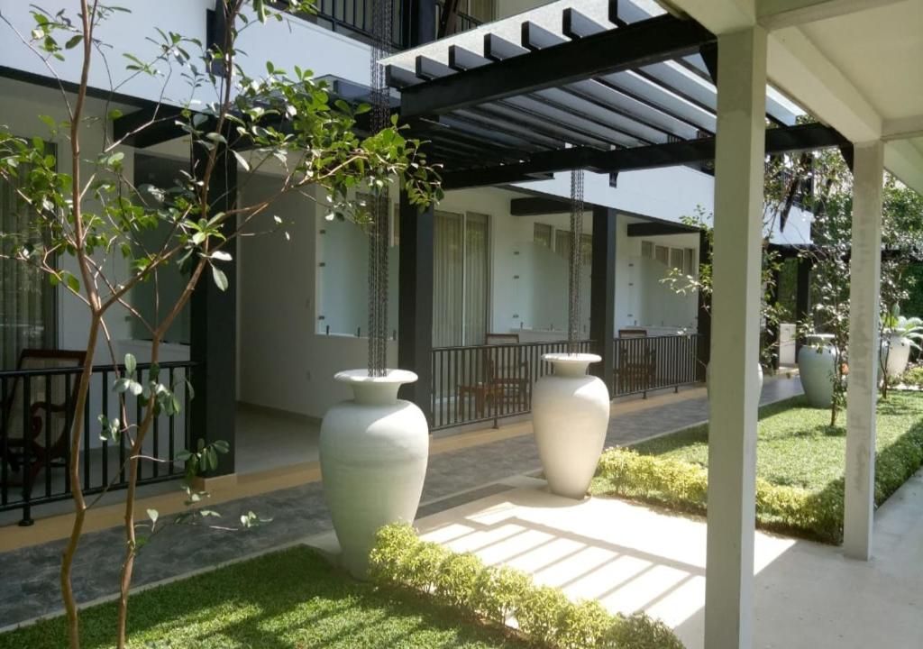 Garden Beach Hotel фото 9
