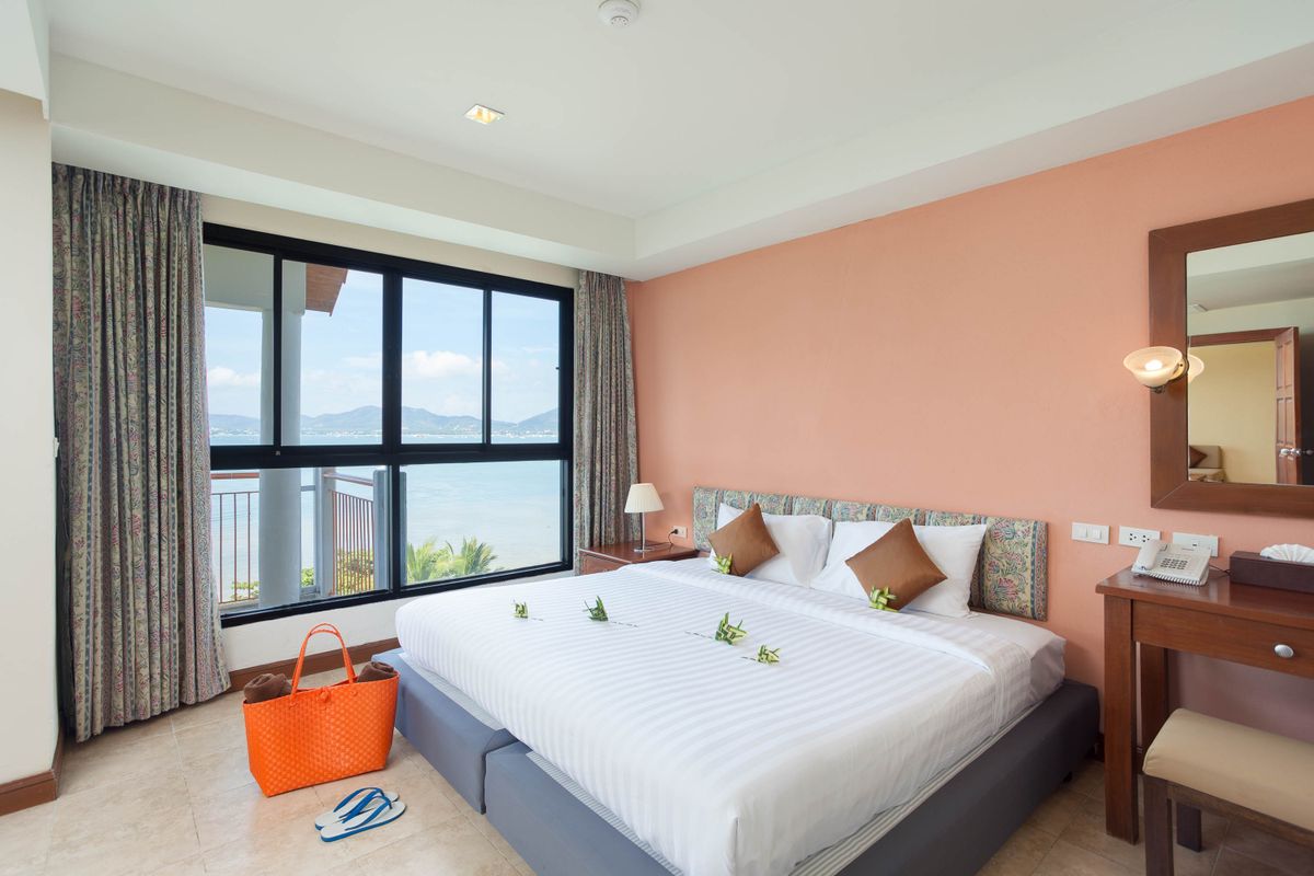 By The Sea Phuket Beach Resort фото 3