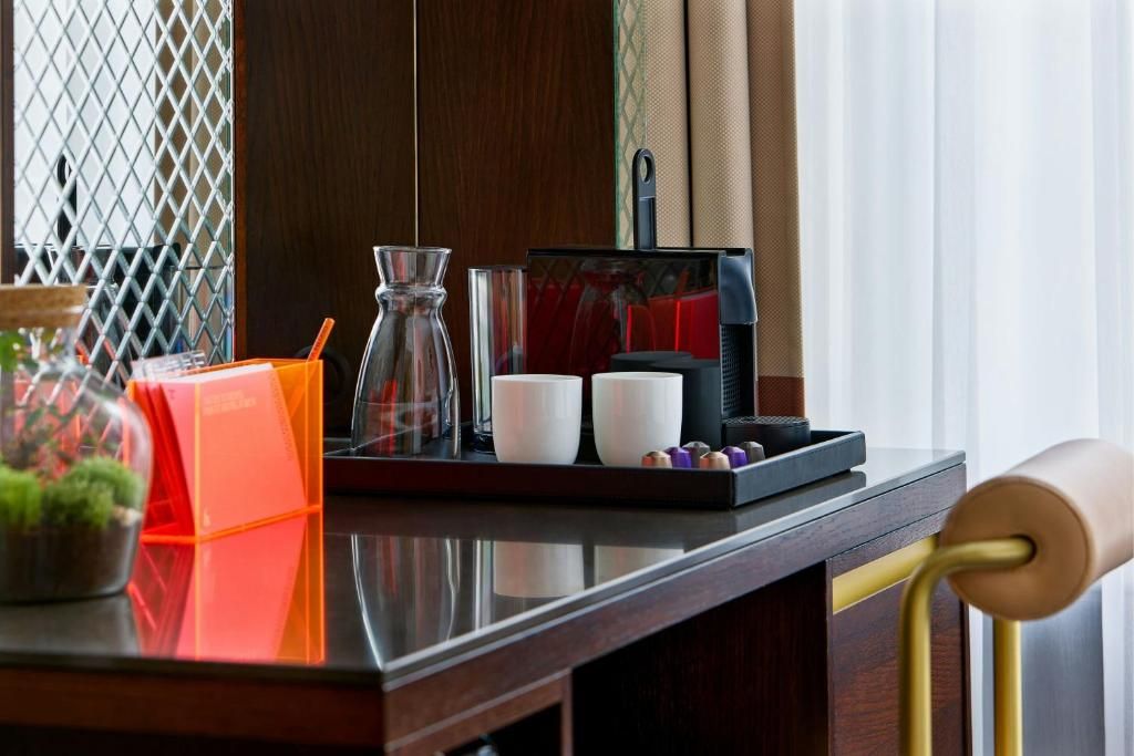 Sheraton Zürich Neues Schloss Hotel фото 18