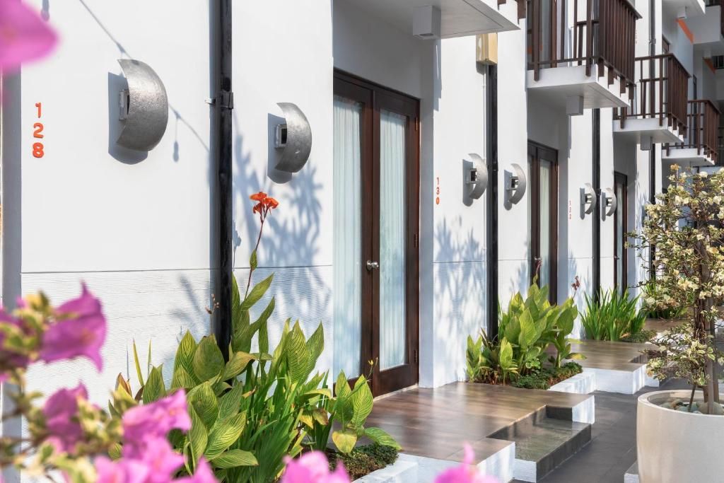HARRIS Hotel Kuta Tuban Bali фото 24