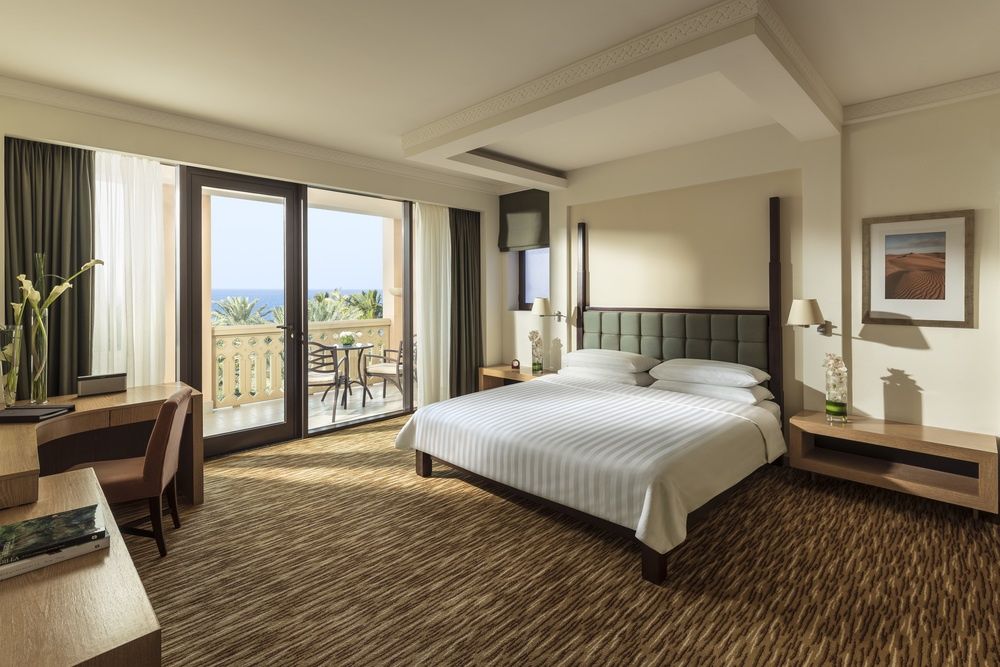 Hilton Muscat Al Bandar фото 34