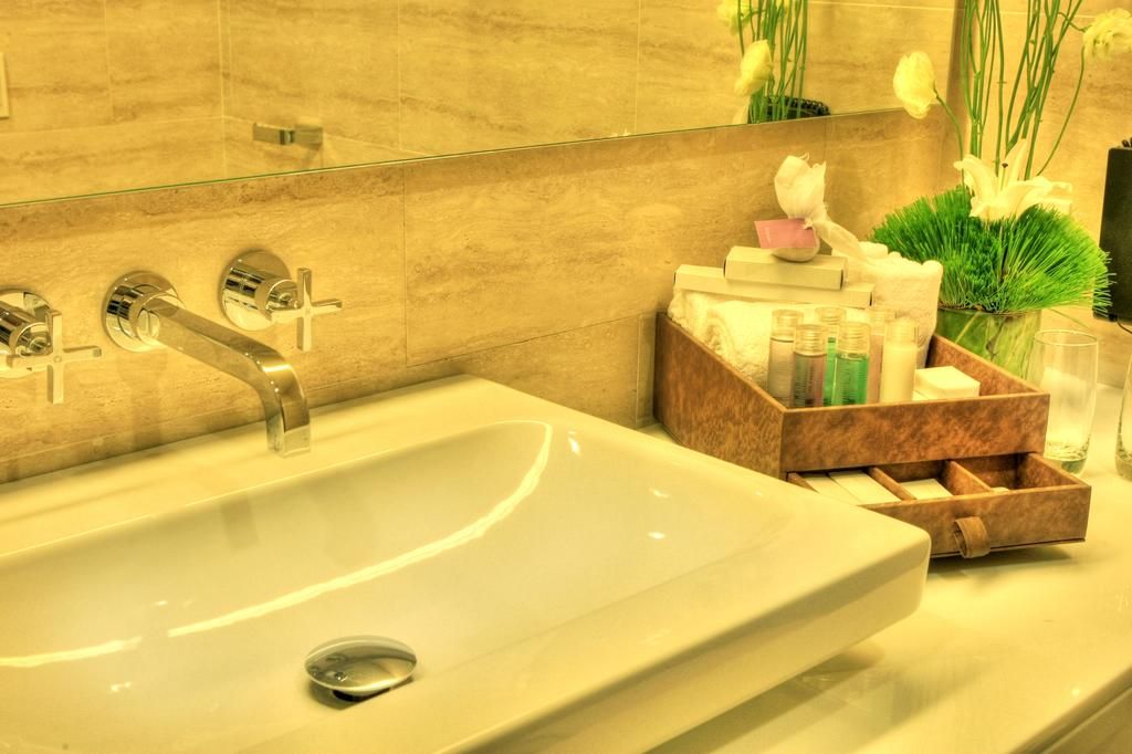Armada Hotel Manila фото 18