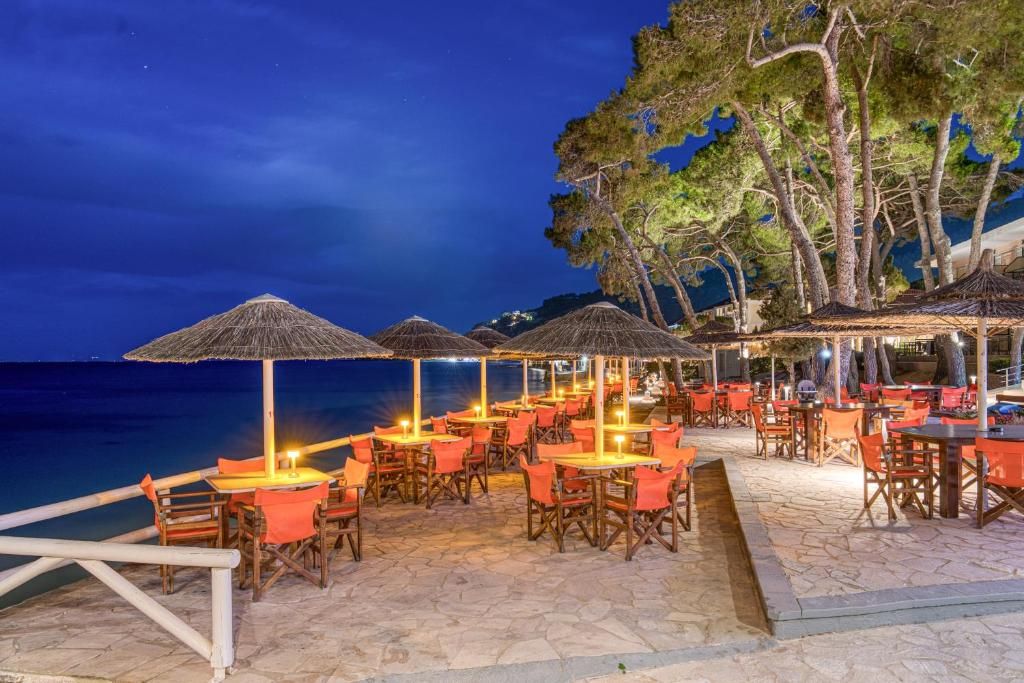 Castello Beach Hotel фото 26