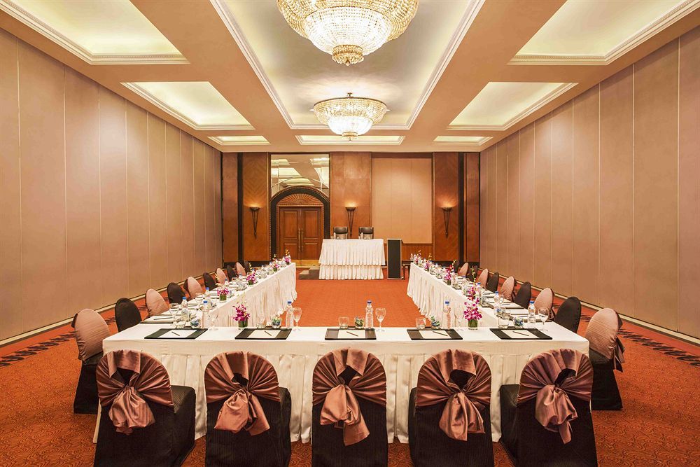 Eros Hotel New Delhi, Nehru Place фото 52