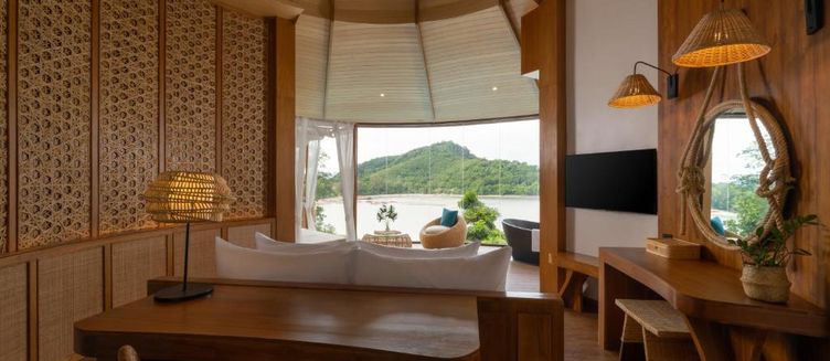 Фото отеля Sinae Phuket