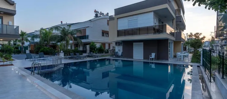 Фото отеля Lara Beach Homes
