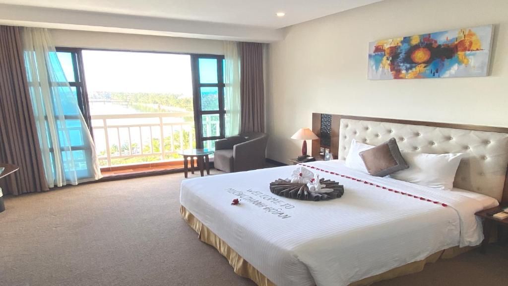 Muong Thanh Holiday Hoi An Hotel фото 4