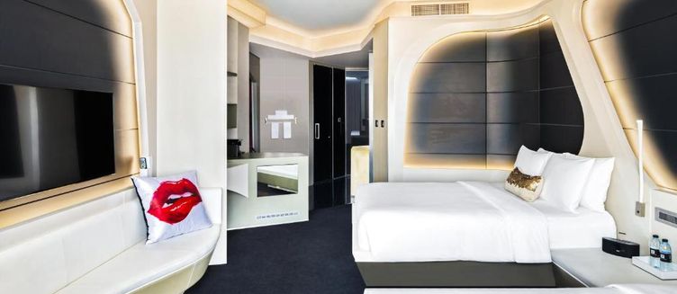 Фото отеля V Hotel Dubai, Curio Collection by Hilton
