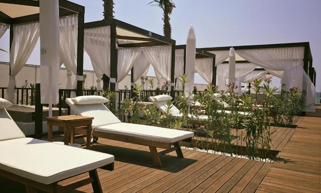 Veranda Beach Suites Boutique фото 31